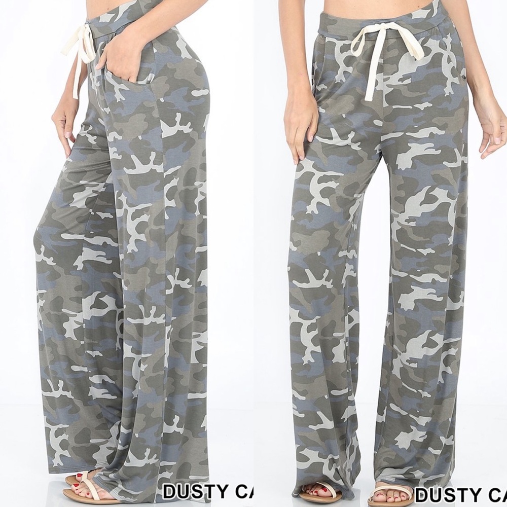 Flowy camouflage lounge pants with side pockets.